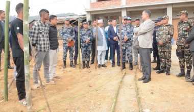 गृहमन्त्री अर्यालद्वारा उच्च अधिकारीसहित मतदान केन्द्रहरूको अनुगमन