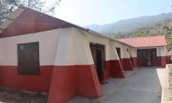 जीर्ण भवनमा जोखिम मोलेर पठनपाठन गर्नुपर्ने बाध्यता हट्यो