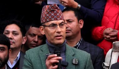 ओखलढुंगामा पूर्वएआईजी पोखरेल रास्वपाबाट ५ मत अन्तरले विजयी