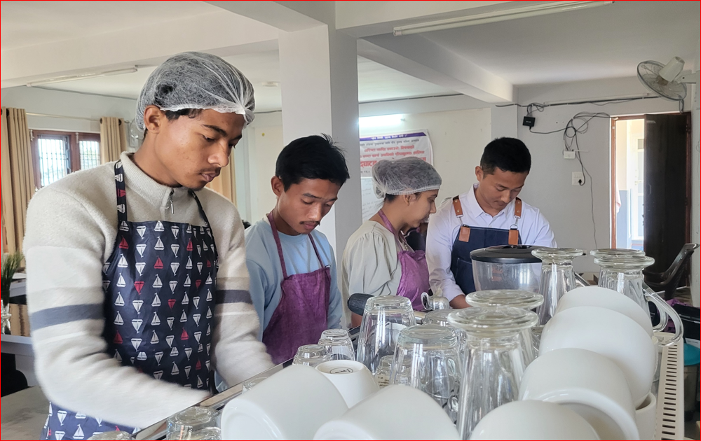 कफीको सुगन्धमा बुनिएका युवाका सपना