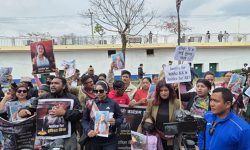 न्याय माग्दै पीडितहरु महिला आयोगमा