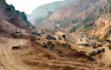 लुटिएको लेलेः मुहान सुक्यो, बस्ती उजाडियो