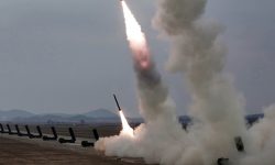 छोरीसँगै किमद्वारा रकेट प्रहार अभ्यास अवलोकन