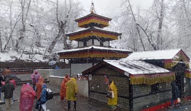 मुस्ताङको तल्लो क्षेत्रमा बाक्लो हिमपात