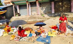 ‘कसैसँग छैन आशा, गर्छन् सडकमै सङ्घर्ष’