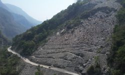 सिरुवारीमा ‘बेञ्चिङ’ बिधिबाट पहिरो रोकथाम