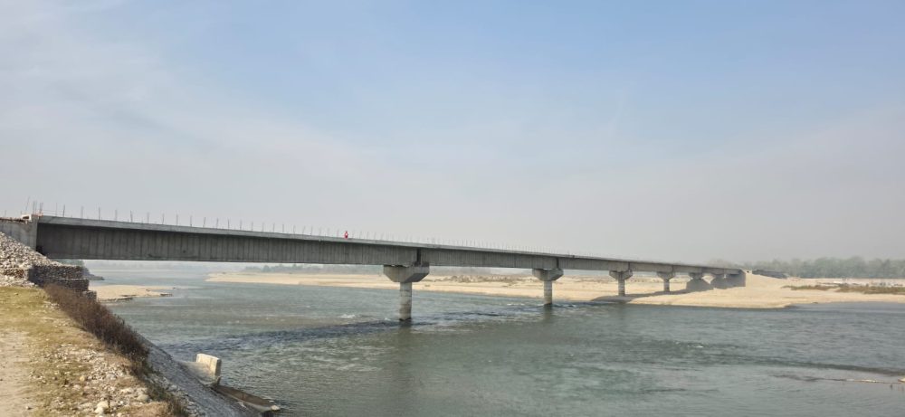 कर्णाली नदीको सनकट्टीमा पुल निर्माण अन्तिम चरणमा, डुङ्गाको सहायतामा नदी तर्नुपर्ने बाध्यता अन्त्य हुँदै