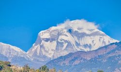 धवलागिरिमा मानव स्पर्श ६६ वर्ष, सात सय जनाभन्दा बढीद्वारा आरोहण