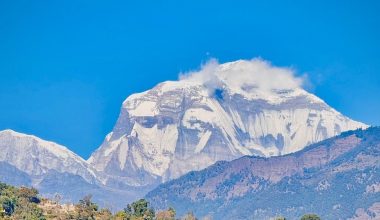 धवलागिरिमा मानव स्पर्श ६६ वर्ष, सात सय जनाभन्दा बढीद्वारा आरोहण